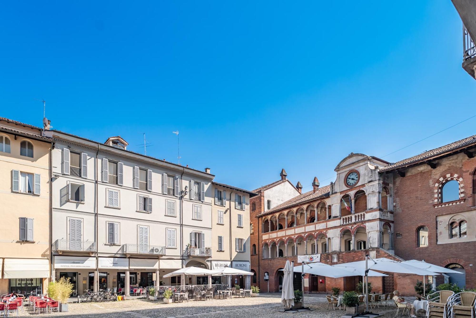 Апартаменти Casa Anna - City Center Of Pavia - By Host4U Екстер'єр фото